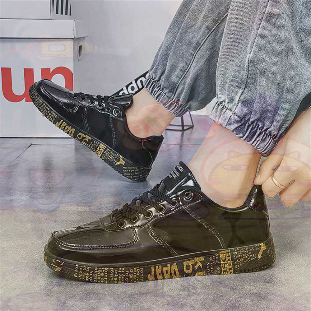 Piede rotondo Taglia 45 Sneake - Formal Men Daily Wear Slippers recensione e prezzo
